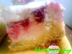 Пляцок "Вишня под одеялом"