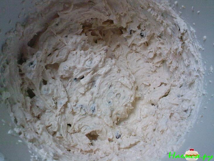 Пасха ореховая с черносливом и вишней