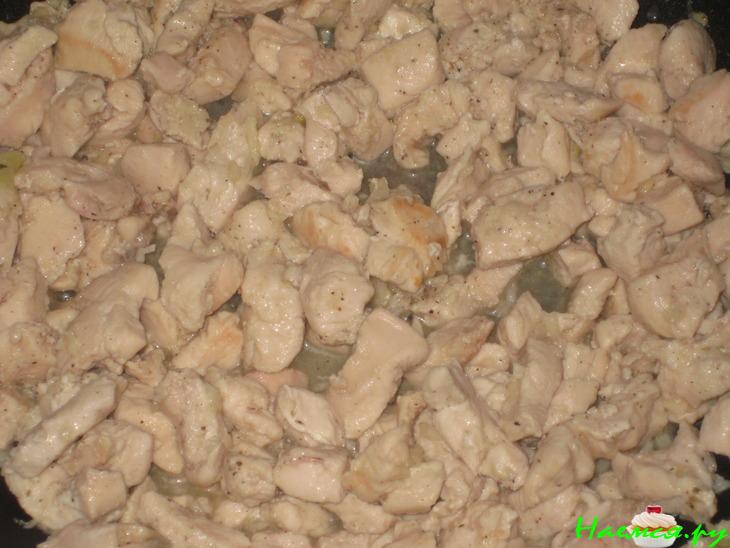 Курочка в пальтишке