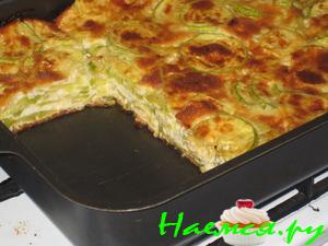 Запеканка из кабачков с луком