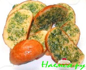 Свежий, очень вкусный батон к утреннему чаю