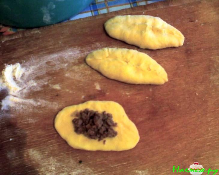 Печеные пирожки с двумя начинками Печеные пирожки с двумя начинками