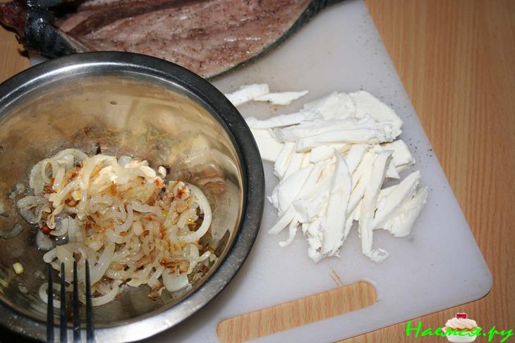 Скумбрия фаршированная с моцареллой