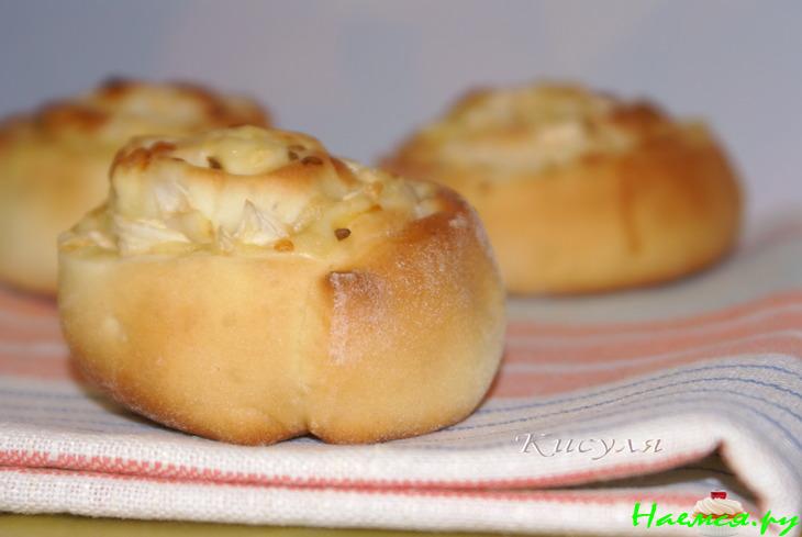 Булочки с яблочно-сырной начинкой (несладкие)