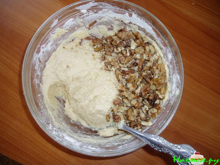 Пирог с грецкими орехами и коньяком