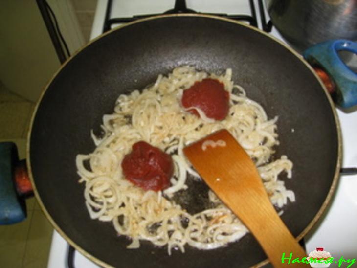 Борщ с фасолью и свекольной ботвой