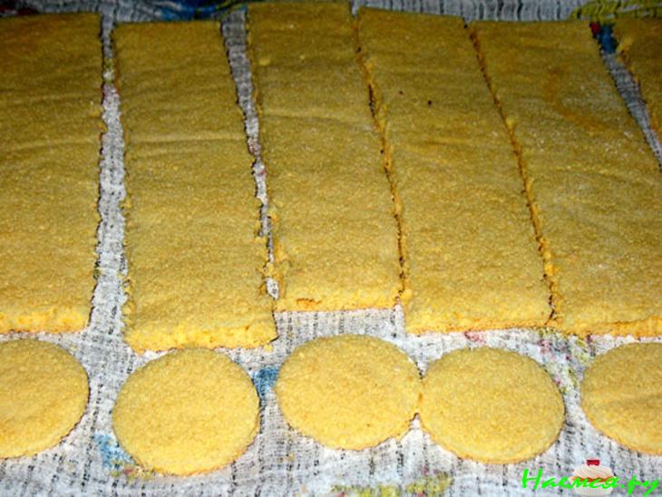 Черничные пирожные "Шербургские зонтики" Черничные пирожные "Шербургские зонтики"