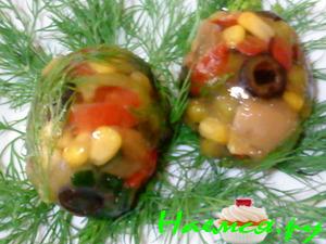 Овощные яйца заливные