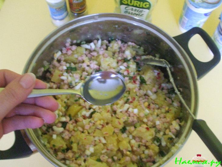 Окрошка на сливках с газированной минеральной водой