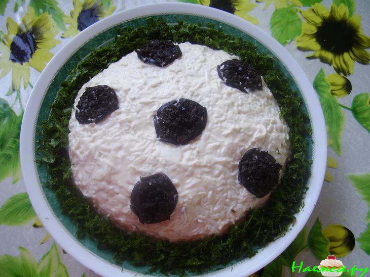 Салат "Футбольный мяч" Салат "Футбольный мяч"