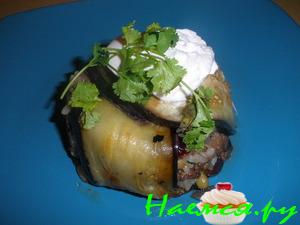 Тимбаль из баклажанов с начинкой из мяса и риса с кедровыми орешками