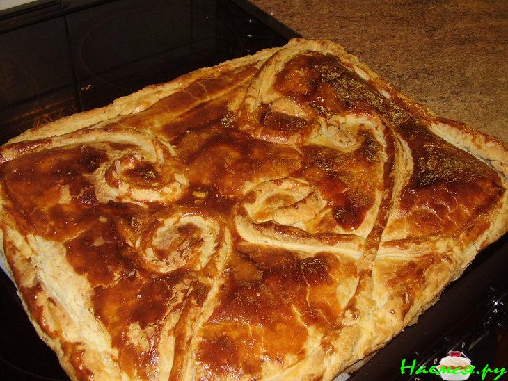 Пирог с луком-порей