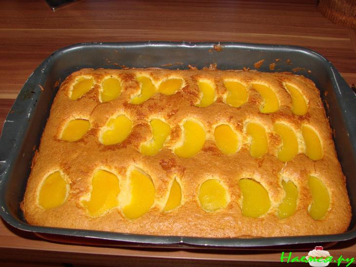 Пирог с персиками (Blechkuchen mit Pfirsichen)
