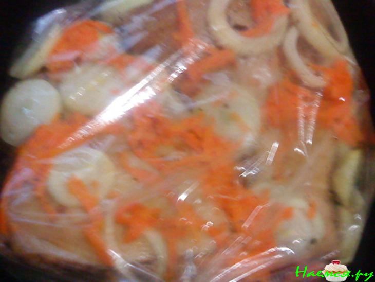 Рулька свиная запечённая в рукаве