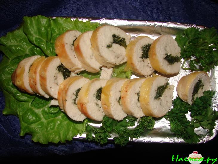 Куриные рулетики с шпинатом