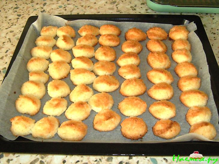 Кокосовое печенье в чаю