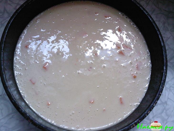 Пирог с изюмом, вишней и тыквой в медовой заливке