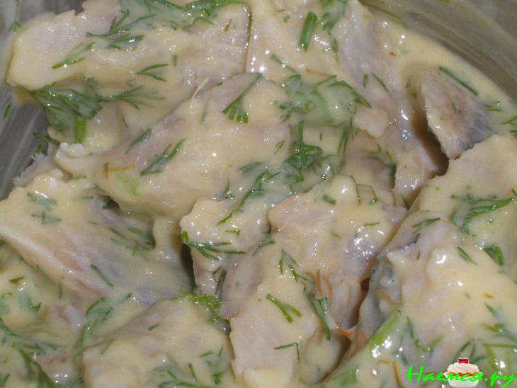 Селедочка в медово-горчичном соусе