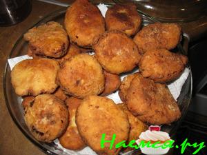 Сладкие творожные пирожки на скорую руку с вареньем Сладкие творожные пирожки на скорую руку с вареньем