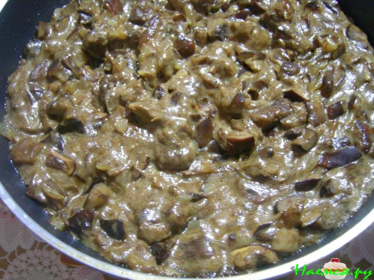 Горячие бутерброды с грибами и яйцом