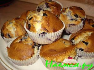 Сметанно-черничные маффины