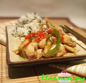 Куриная грудка в китайском стиле с перцем и кунжутом