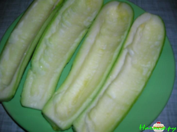 Кабачки фаршированные по-болгарски Кабачки фаршированные по-болгарски