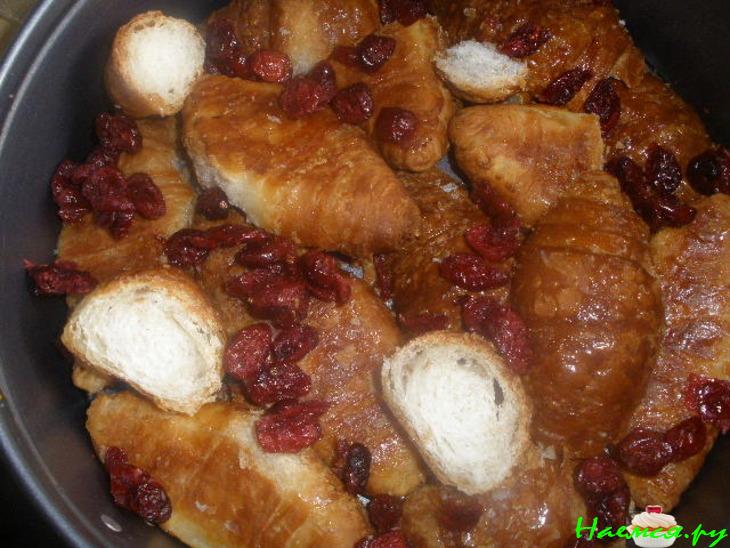 Апельсиновый круассан-пудинг