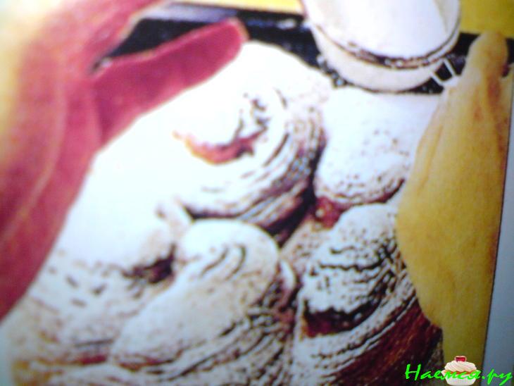 Пирог с листьями чая