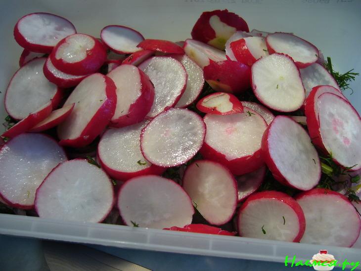 Селедочный салат с редиской