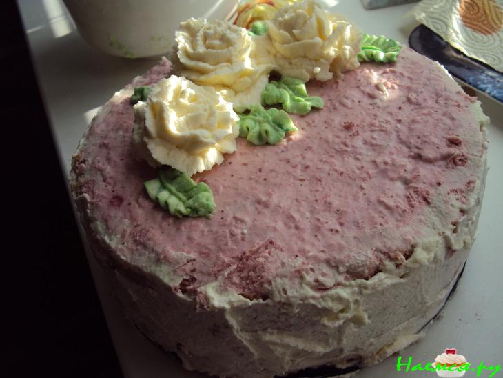 Клубничный торт с лимонным сюрпризом к женскому празднику