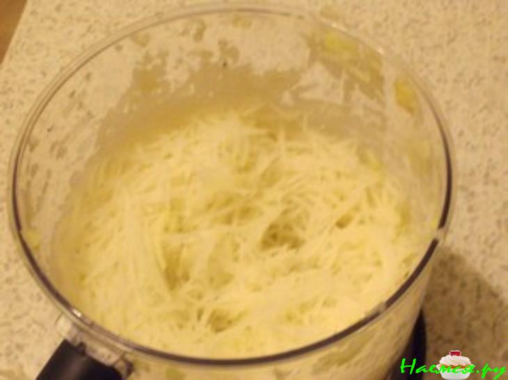 Витаминный салат с грушей