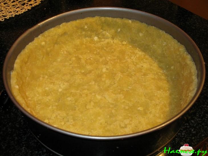 Торт с клубнично-ревеневым муссом