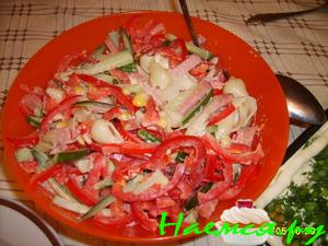 Салат макаронный