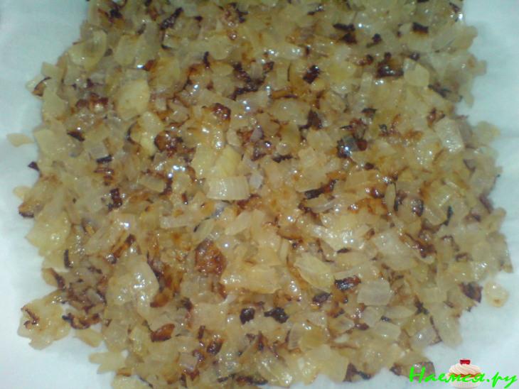 Салат из печени с маринованными грибами