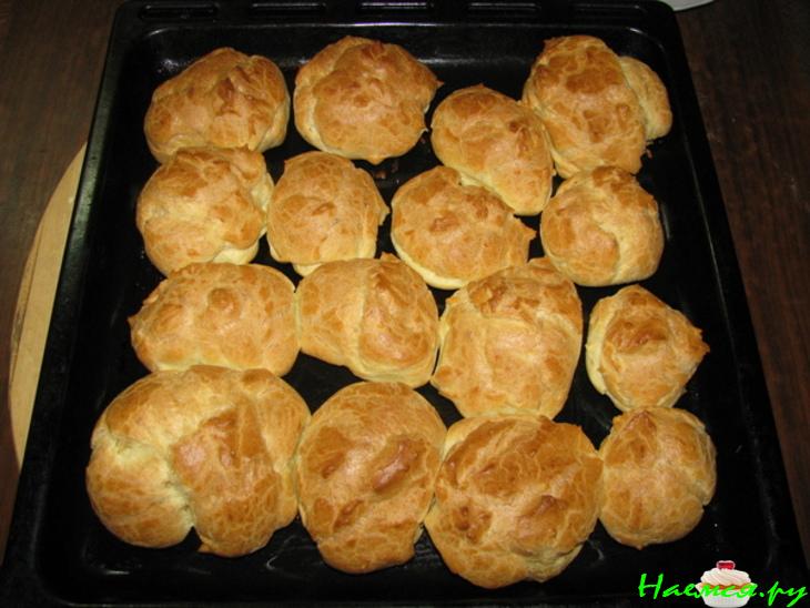 Заварные булочки с красной икрой Заварные булочки с красной икрой