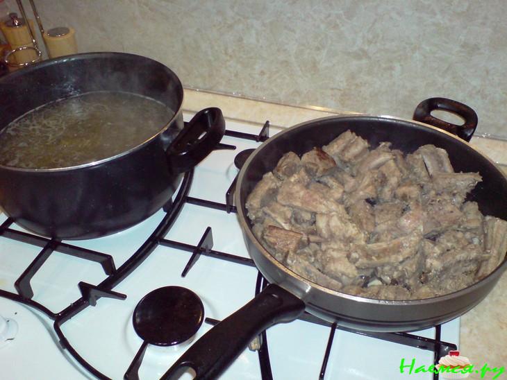 Бешбармак (свиные ребрышки)