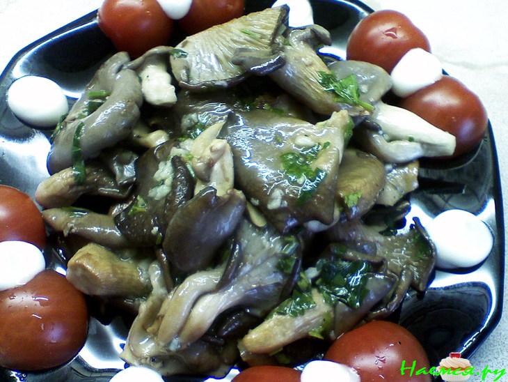 "Вешенки жареные в чесночном маринаде"