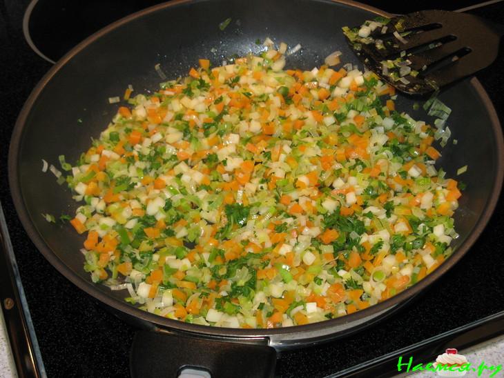 Лосось в сливочном соусе с овощами