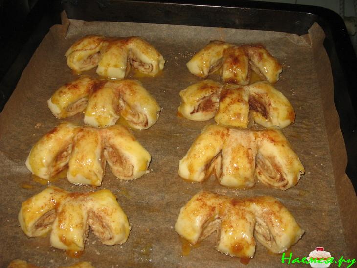 Хрущевское тесто и плюшки с корицей из него