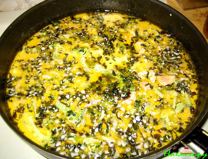 Паста 'Регинетте' с семгой и брокколи Паста 'Регинетте' с семгой и брокколи