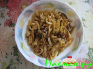 Салат с сельдереем и баклажанами