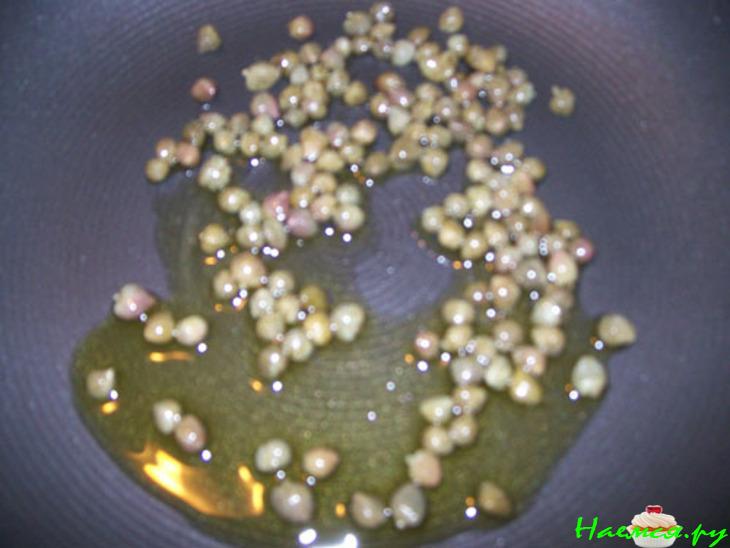 Спагетти с соусом из тунца