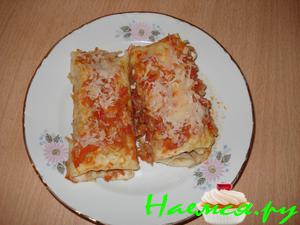 Каннеллони с мясным фаршем под томатным соусом