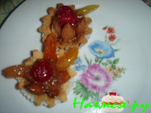 Корзинки с гостинцами Корзинки с гостинцами