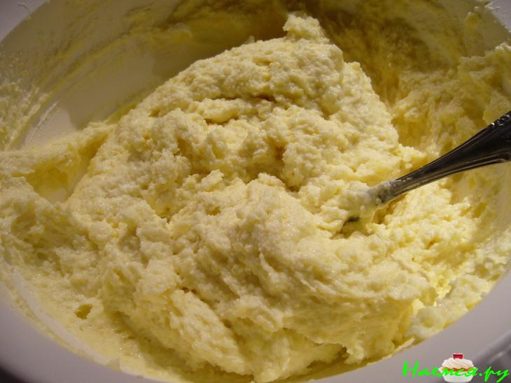 Не совсем обычные сырники с орехами и изюмом