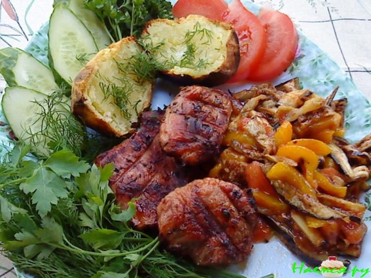 Мясо на решётке