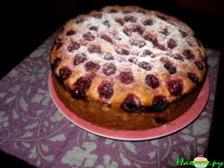 Пирог "Экспериментальный" вишневый, вкусный