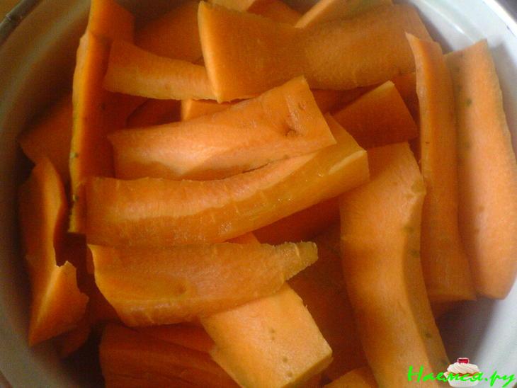 Творожники морковные с яблочным гарниром