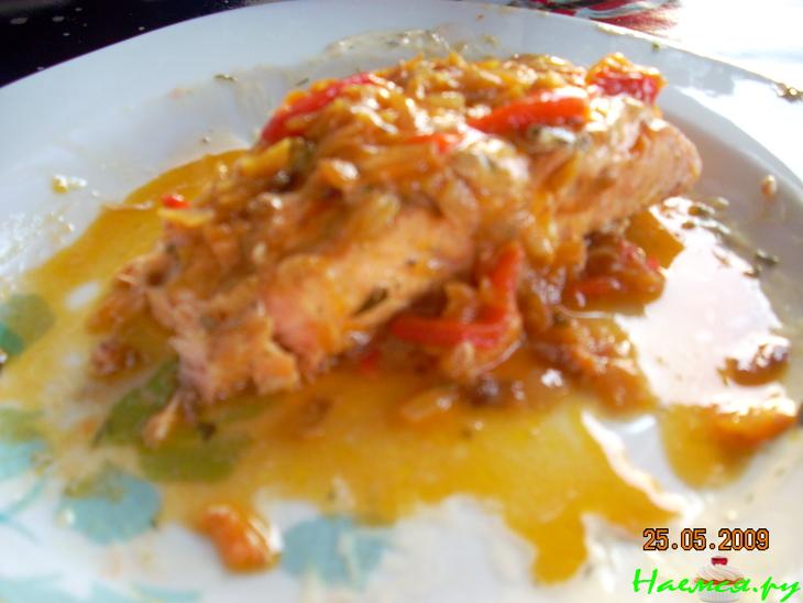 Семга на овощной подушке